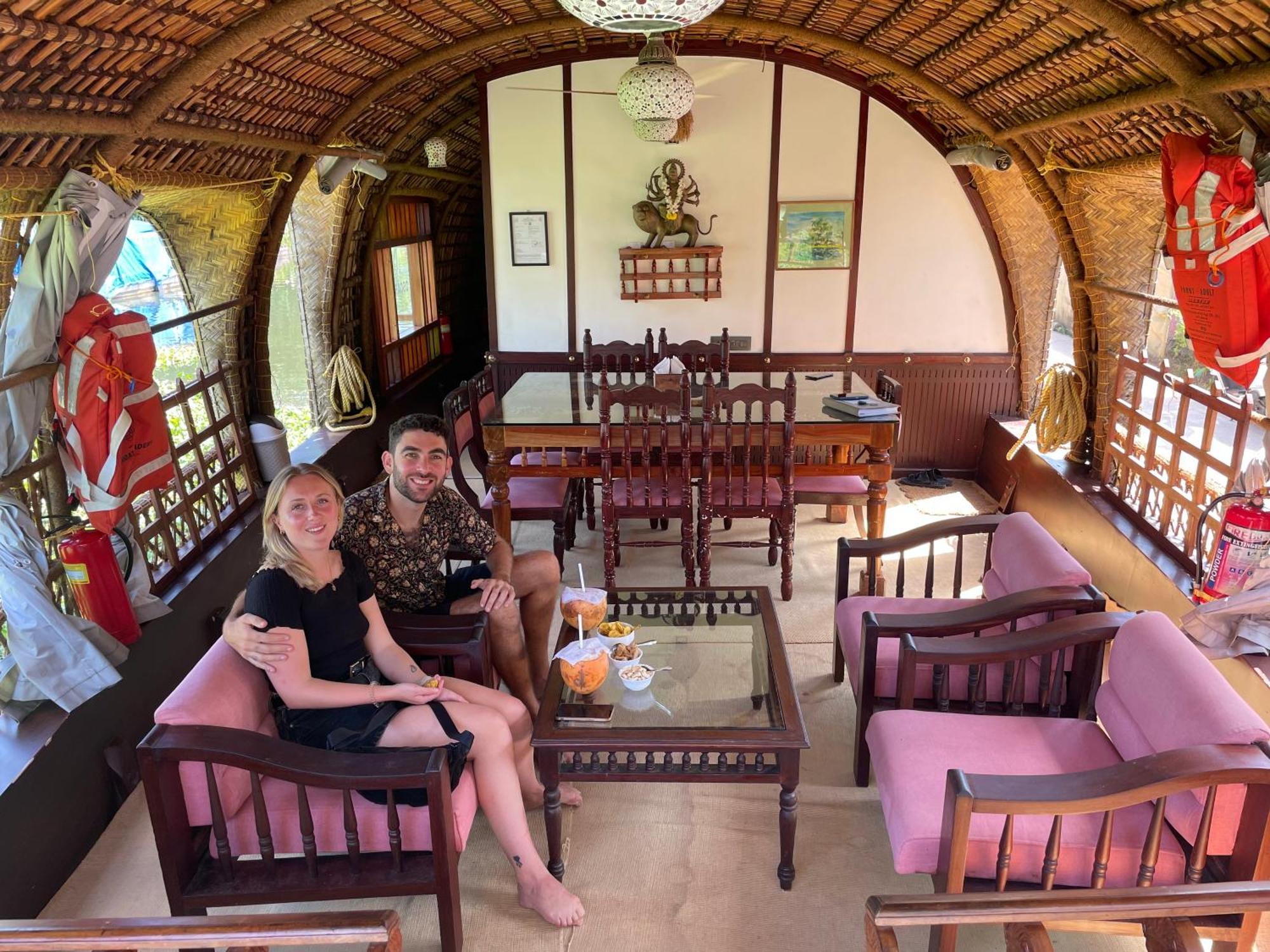 ホテル Thara'S Houseboat アーラップーザ県 エクステリア 写真