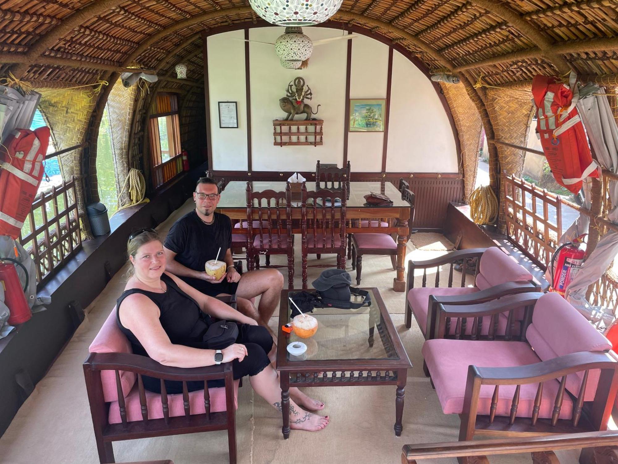 ホテル Thara'S Houseboat アーラップーザ県 エクステリア 写真